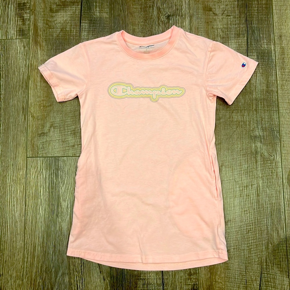 Girls Champion athletic wear pink tshirt dress w/ pockets. Size small. Like new